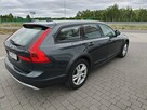 Volvo  V90 Cross Country - 11
