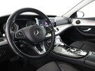 Mercedes E 220 Automat Avantgarde Navi Tempomat Grzane Fotele Multibeam Kamera HUD - 14