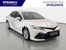 Toyota Camry Comfort 2.5 hybrid 218KM E-CVT 2021 r., salon PL, VAT 23%
