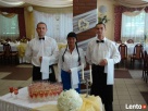 Kucharze i kelnerzy do wynajęcia na przyjęcie weselne.