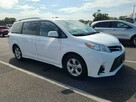 Toyota Sienna 3.5 LE - 3