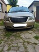 Chrysler Town Country - 1