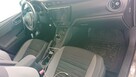 Toyota Auris Hybryda - 9
