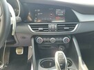 Alfa Romeo Giulia Veloce - 9
