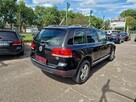 Volkswagen Touareg 3.6 Benzyna 280 KM, 4x4, Skóra, Klimatyzacja, Kamera Cofania, Alufelgi - 4