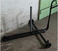 Mobilny stojak, wieszak, wózek do kół w garażu. - 8