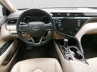 Toyota Camry - 10