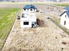 DOM WOLNOSTOJĄCY Z PODDASZEM UŻYTKOWYM W TRAKCIE BUDOWY - 12