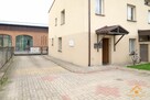 komfortowe z działką i garażami - 16