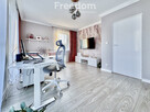 Apartament z ogrodem i 2 miejscami postojowymi - 12