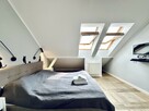 Dwupoziomowy apartament z widokiem na Stare Miasto - 15