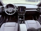 Volvo XC 40 Black-Line. Virtual kokpit. Full led . Zasięg 400Kl. - 16
