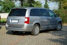Chrysler Town & Country - 4