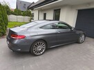 Samochód Mercedes Benz - 2