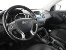 Hyundai ix35 niski przebieg półskóra PDC grzane fotele tempomat klima-auto - 14