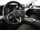 Mercedes E 220 FV23% Automat Navi Kamera cofania Klimatyzacja Podgrzewane fotele - 14