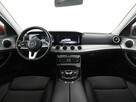 Mercedes E 220 FV23% Automat Navi Kamera cofania Klimatyzacja Podgrzewane fotele - 15