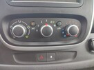 Renault Trafic 9osób fv23 automat - 16