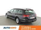 Volkswagen Passat 2.0TDI Comfortline Tempomat Nawigacja Virtual Grzane Fotele Kamera LED - 4