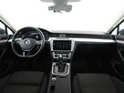 Volkswagen Passat 2.0TDI Comfortline Tempomat Nawigacja Virtual Grzane Fotele Kamera LED - 15