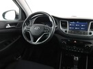 Hyundai Tucson 4x4 navi klima auto grane fotele i kierownica kamera i czujniki parkow - 16