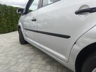 Volkswagen Touran z silnikiem 1.9 TDI o mocy 105 KM 2007r. - 7
