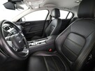 Jaguar XE niski przebieg skóra navi virtual cocpit klima auto el fotele - 13