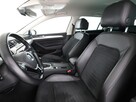 Volkswagen Passat Variant full led dsg navi kamera auto klima acc webasto alcantara - 13