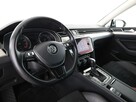 Volkswagen Passat Variant full led dsg navi kamera auto klima acc webasto alcantara - 14