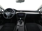 Volkswagen Passat Variant full led dsg navi kamera auto klima acc webasto alcantara - 15