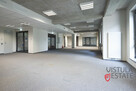 Lokal na pierwszym piętrze biurowca 310 m2