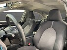 Toyota Camry 2.5 Hybrid Comfort CVT Sedan - 10