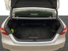 Toyota Camry 2.5 Hybrid Comfort CVT Sedan - 11