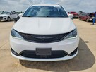 Chrysler Pacifica LIMITED / bardzo zadbany / niski przebieg - 2