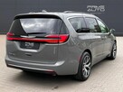 Chrysler Pacifica - 5