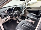 Chrysler Pacifica - 12