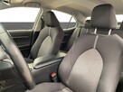 Toyota Camry 2.5 Hybrid Comfort CVT Sedan - 10
