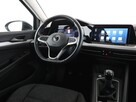 Volkswagen Golf 131KM kamera ACC grzane fotele FrontAssist climatronic hak LED - 16