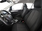 BMW 218 4x4 automat full LED el. sterowane i grzene fotele navi klima auto kam - 13