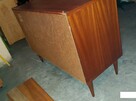 Komoda vintage z drzwiami suwanymi z PRL (negocjuj cenę) - 3