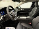 Volvo V60 2,0 B4 Mild Hybrid 197+14KM (197 KM) Plus Dark Salon PL Faktura VAT - 12