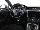 Volkswagen Passat Alltrack 2.0TDI Automat 4Motion Navi AktTempomat Virtual GrzaneFotele MatrixLED - 16