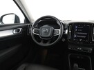 Volvo XC 40 4x4 automat full LED skóra navi kamera virtual auto klima - 16