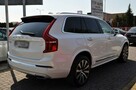 VOLVO XC90 T8 AWD Plug-In Hybrid Inscription 407KM Salon PL Hak Bowers - 8