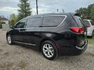 Chrysler Pacifica 3.6 V6 291 KM Xenon Skóry Navi Panorama PDC Kamera Limited $$$ - 6