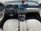 Mercedes E 220 - 12