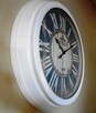 duży zegar ścienny wykonany w stylu retro - 4