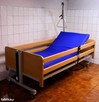 Sprzęt rehabilitacyjny - łóżka, wózki inwalidzkie-Bielsko - 1