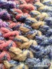 Szydełkowa czapka beanie- wrzosowe paski, z mieniącą nitką - 5