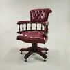 Stylowy, elegancki fotel pikowany z fioletową tapicerką - 1